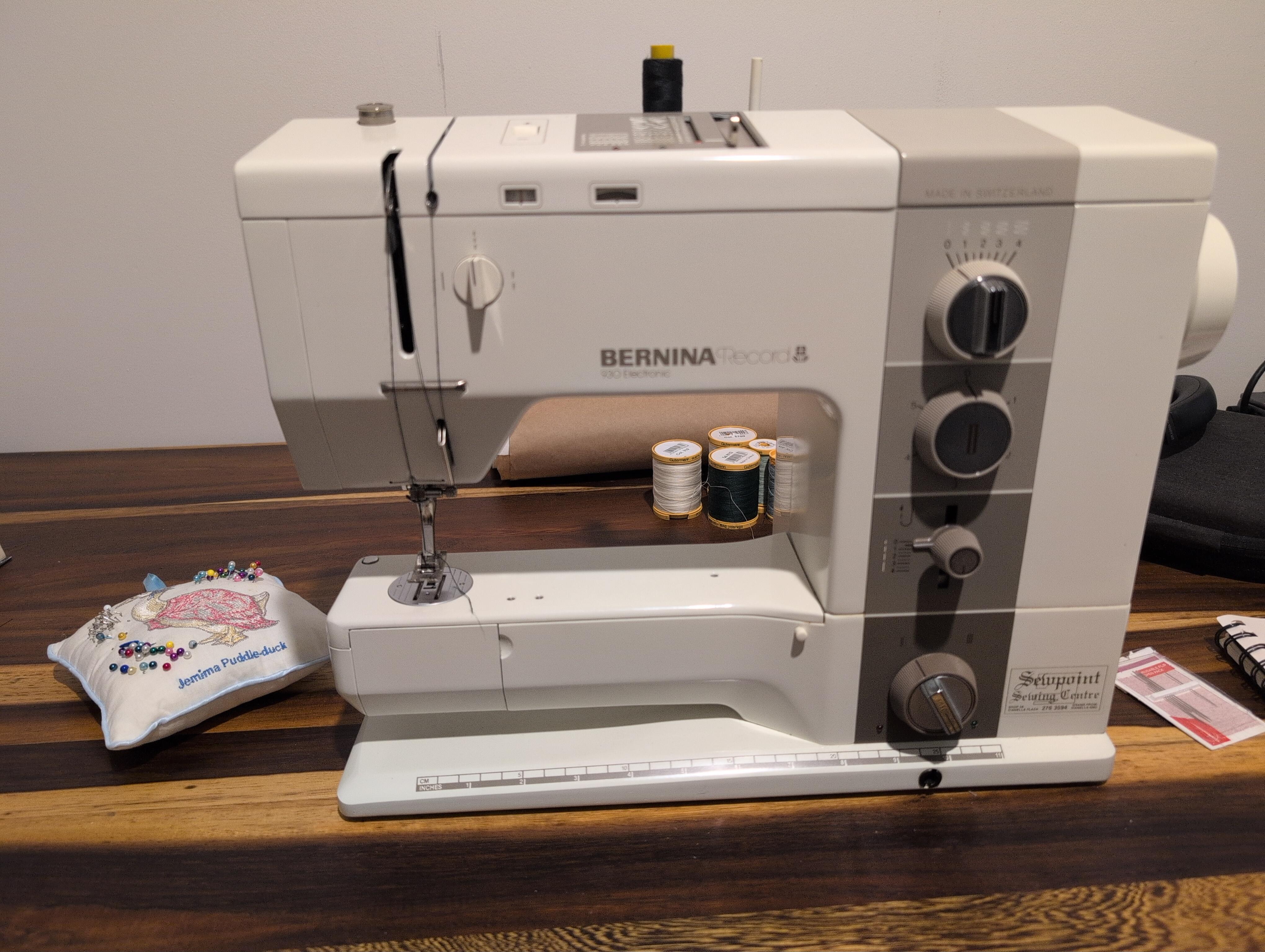 A hand-drawn illustration of a Bernina 930 Record sewing machine